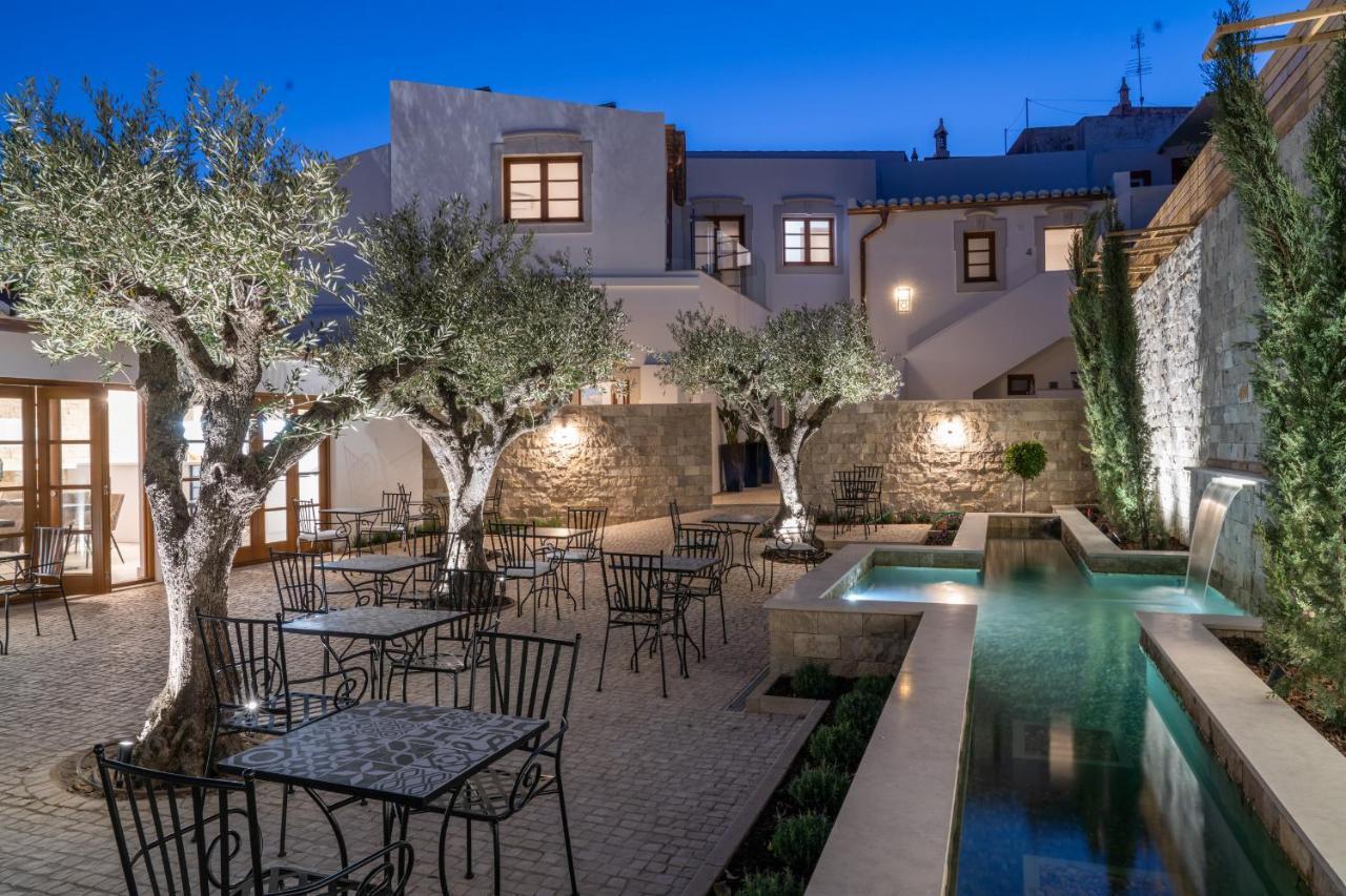 Eleven, Boutique Luxury House & Garden Alojamento de Acomodação e Pequeno-almoço Boliqueime